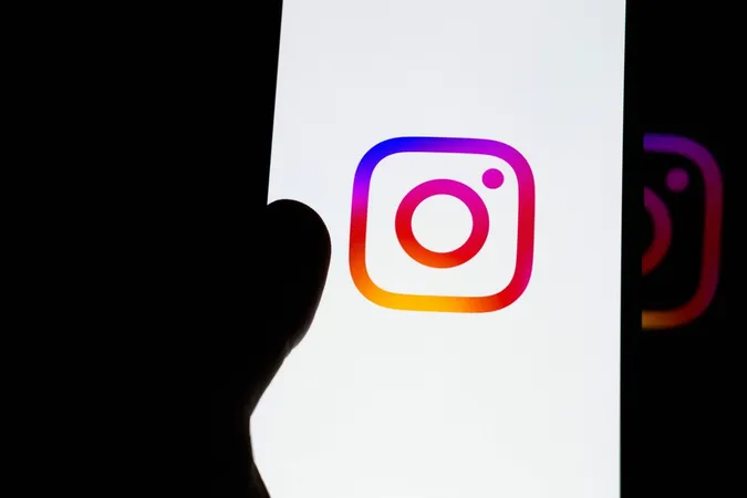 What does it mean to restrict someone on Instagram What does it mean to restrict someone on Instagram